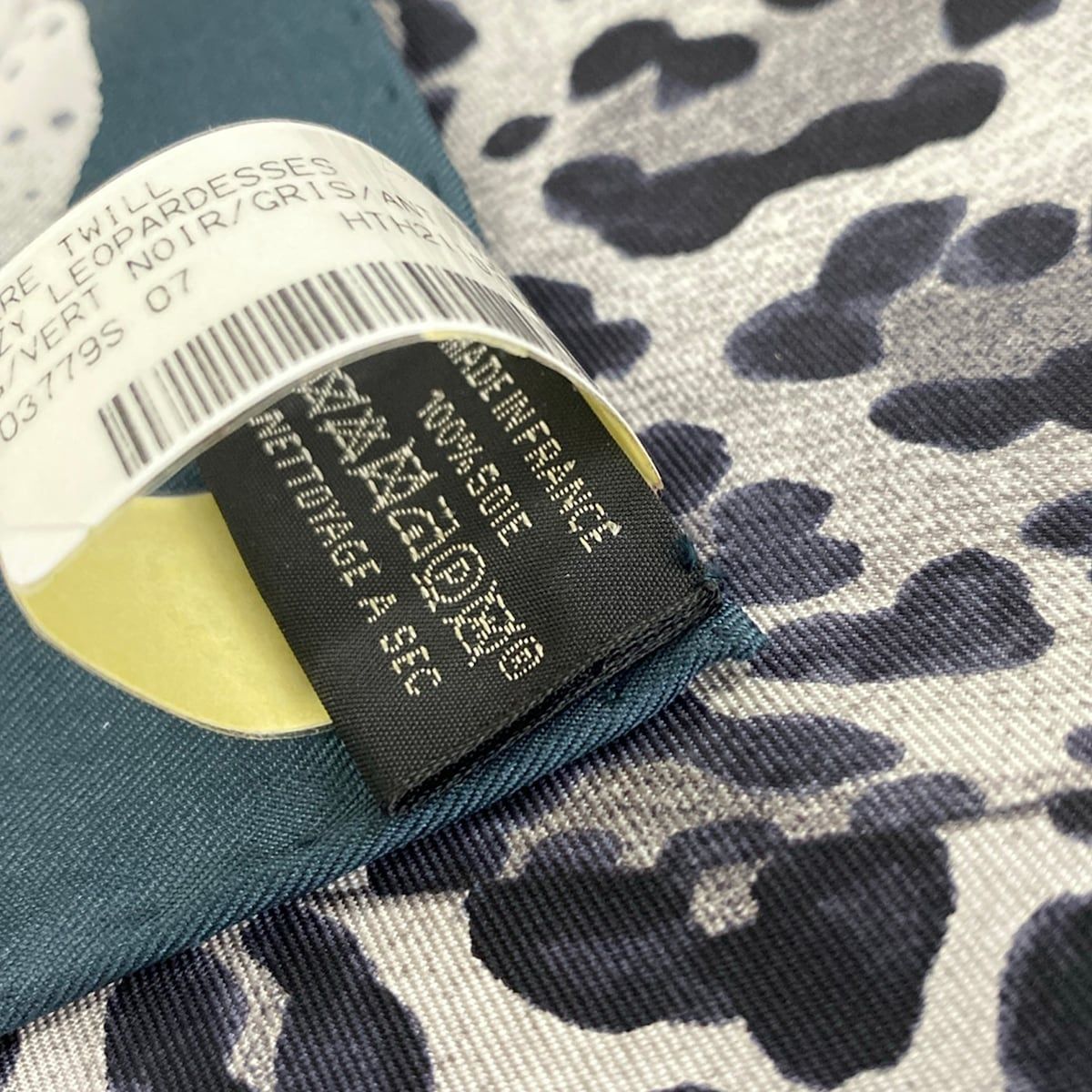 Hermes Scarf Carre 90 Black Lazy Leopar Desses Leopard Print — view 3
