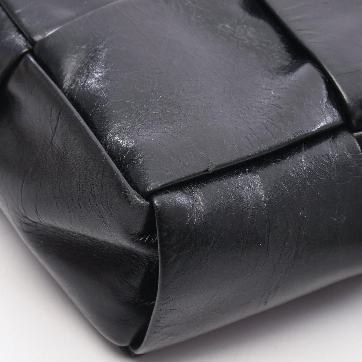 Bottega Veneta Waist Bag Cassette Maxi Intrecciato Black Leather — view 7