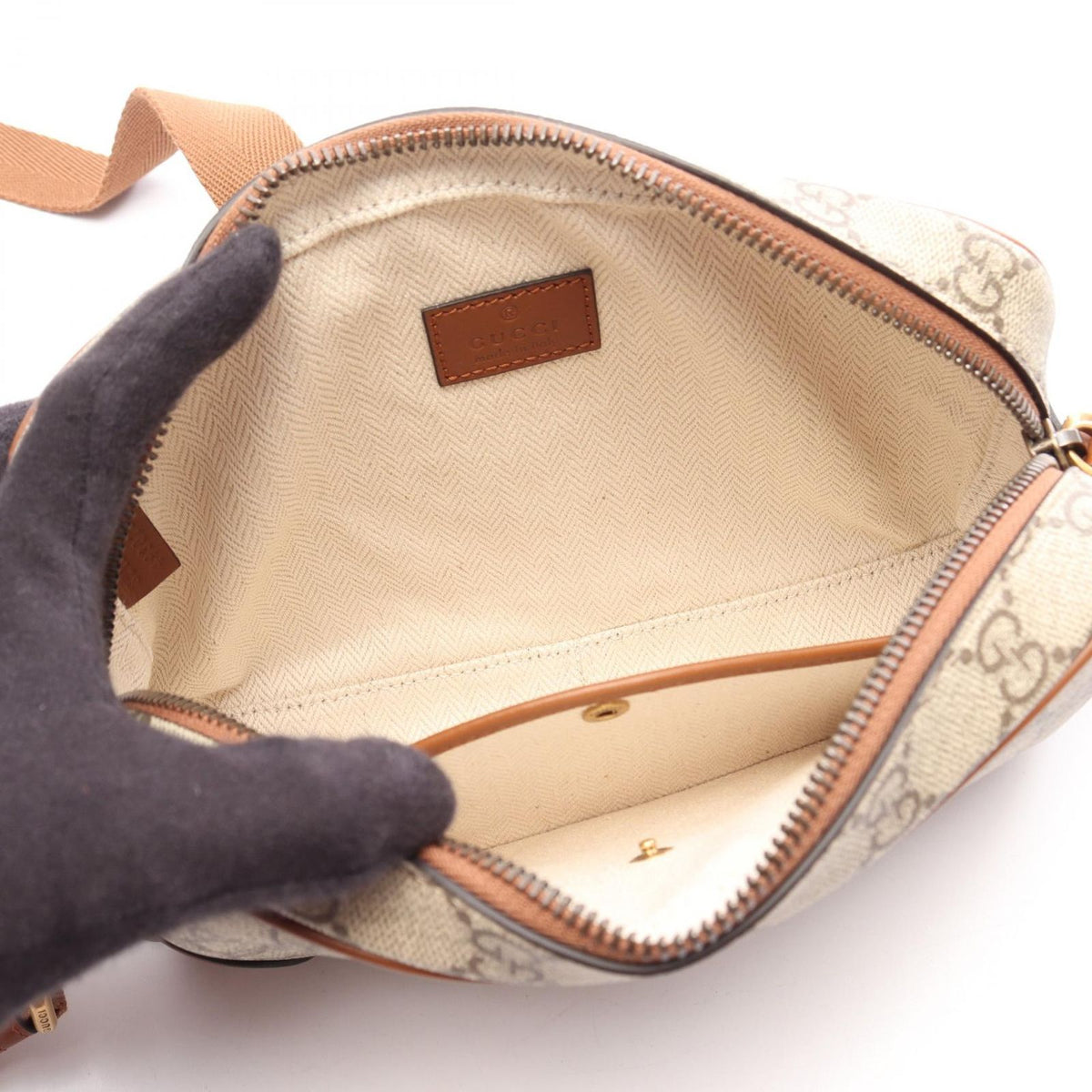 Gucci Shoulder Bag GG Emblem Beige Brown Canvas Leather — view 3
