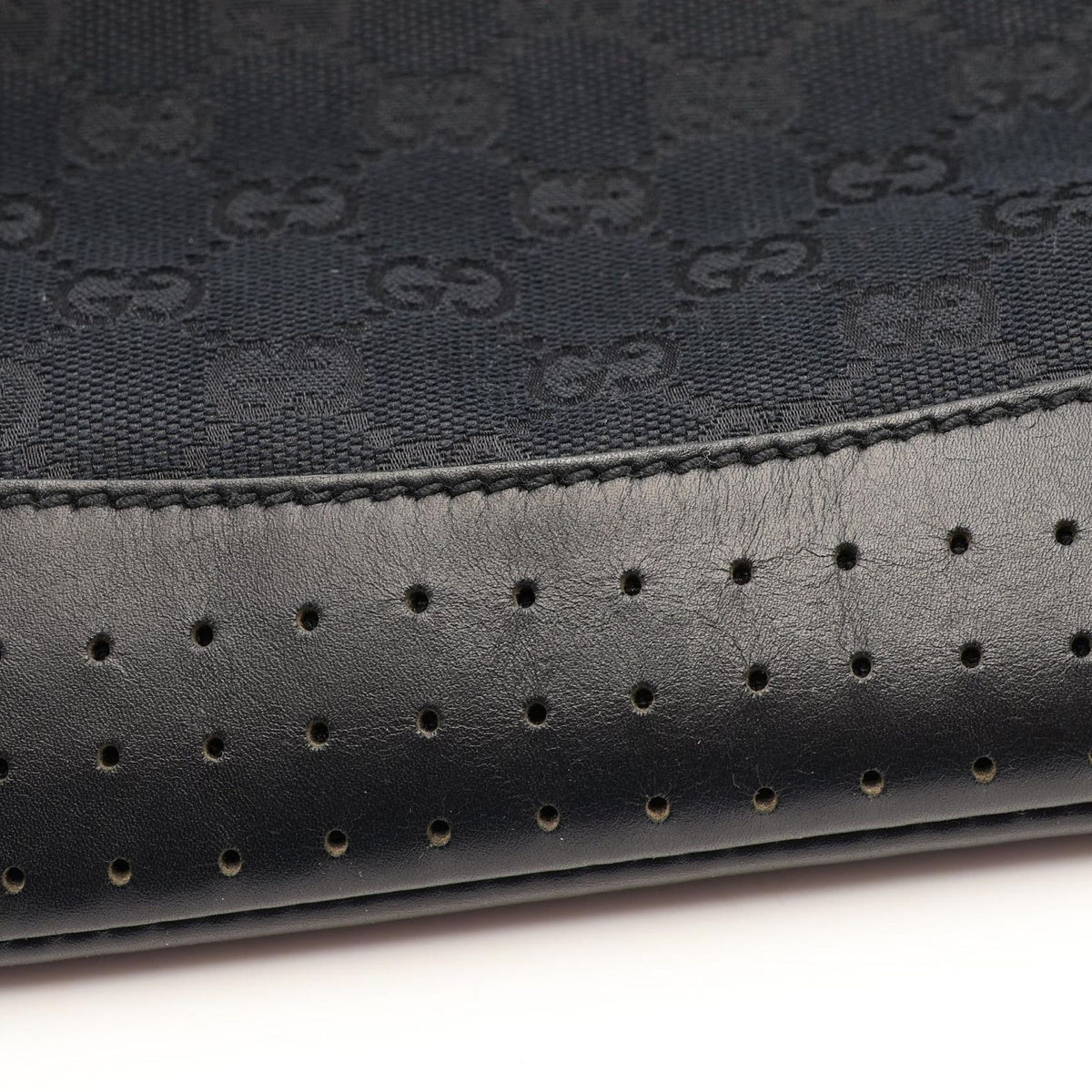 Gucci Shoulder Bag GG Canvas Black — view 8