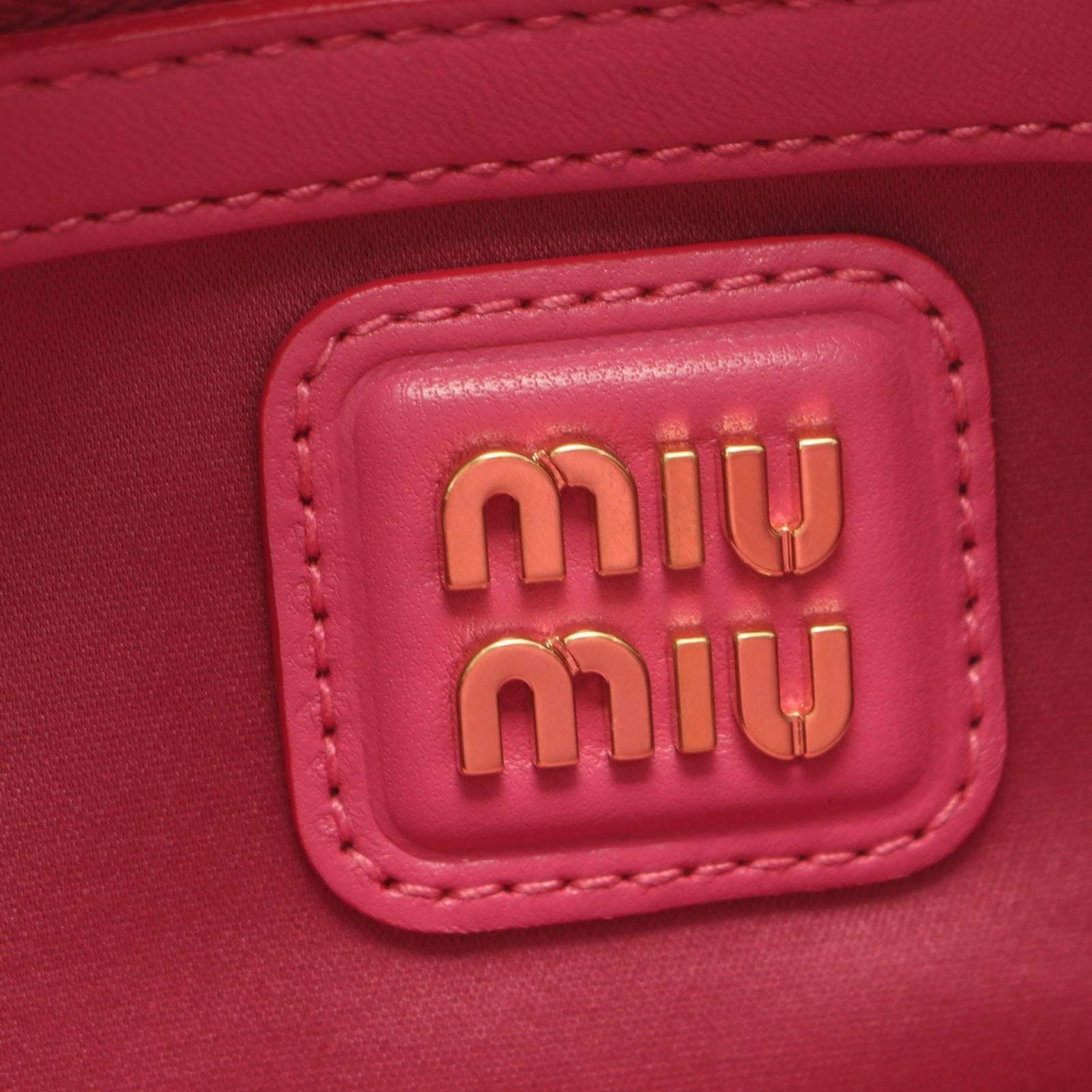 Miu Miu Matelasse 2-Way Pink White Leather Handbag — view 4