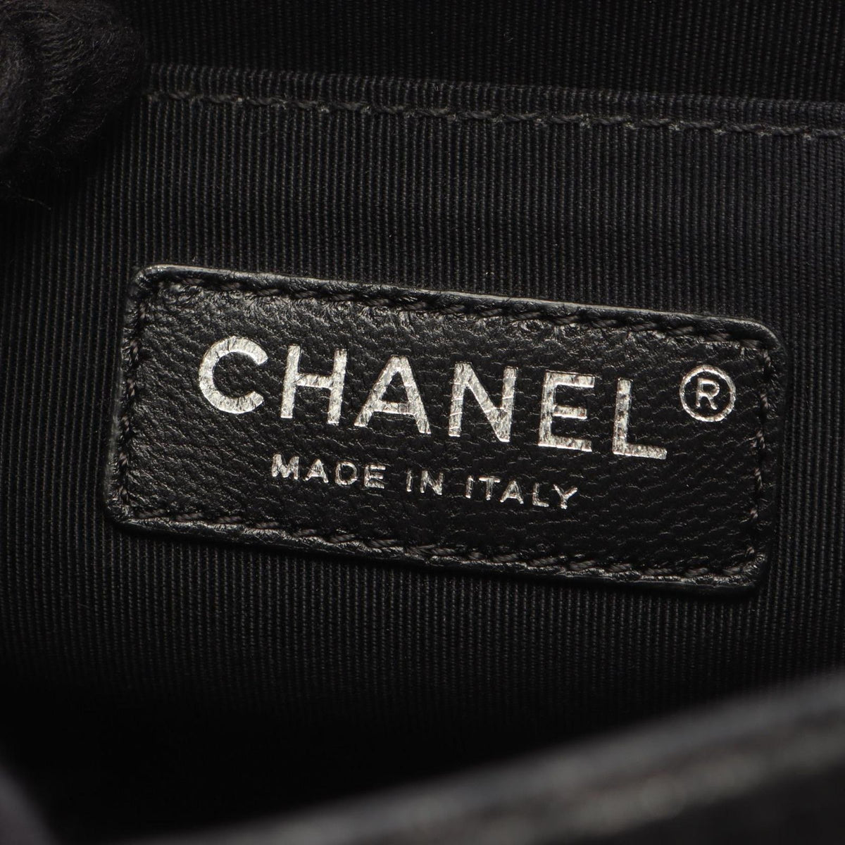 Chanel Shoulder Bag Boy Black Leather Boy Chain — view 4