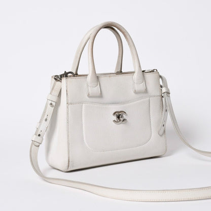 Chanel Neo Executive Tote Small Handbag 2-Way CC Logo Caviar Leather Silver — view 3