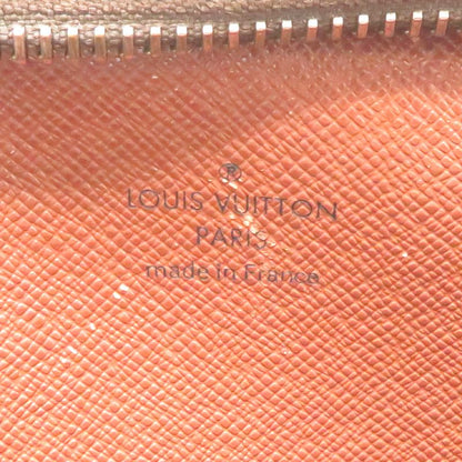 Louis Vuitton Shoulder Bag — view 7