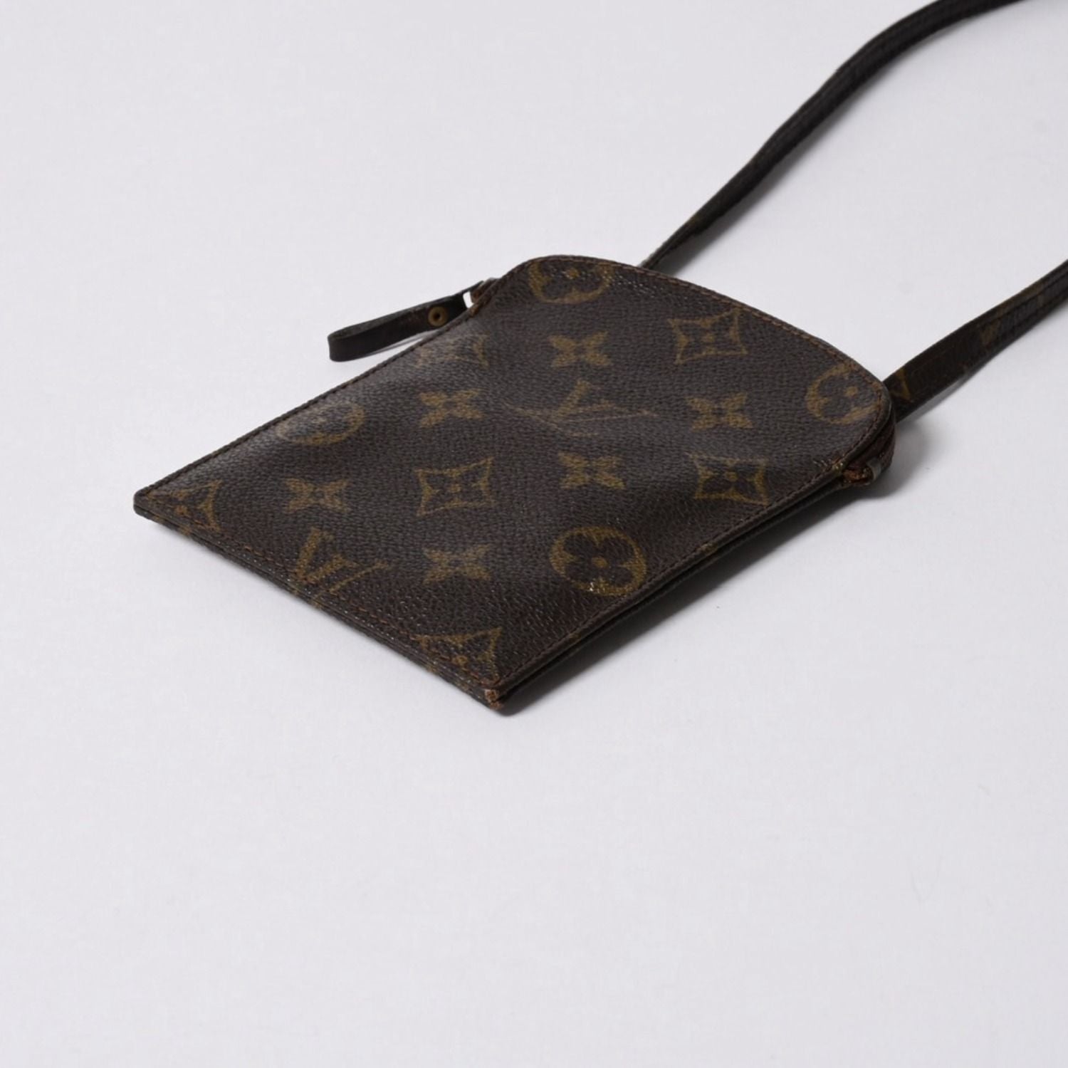 Louis Vuitton Shoulder Bag Pouch Monogram Pochette Secret — view 4