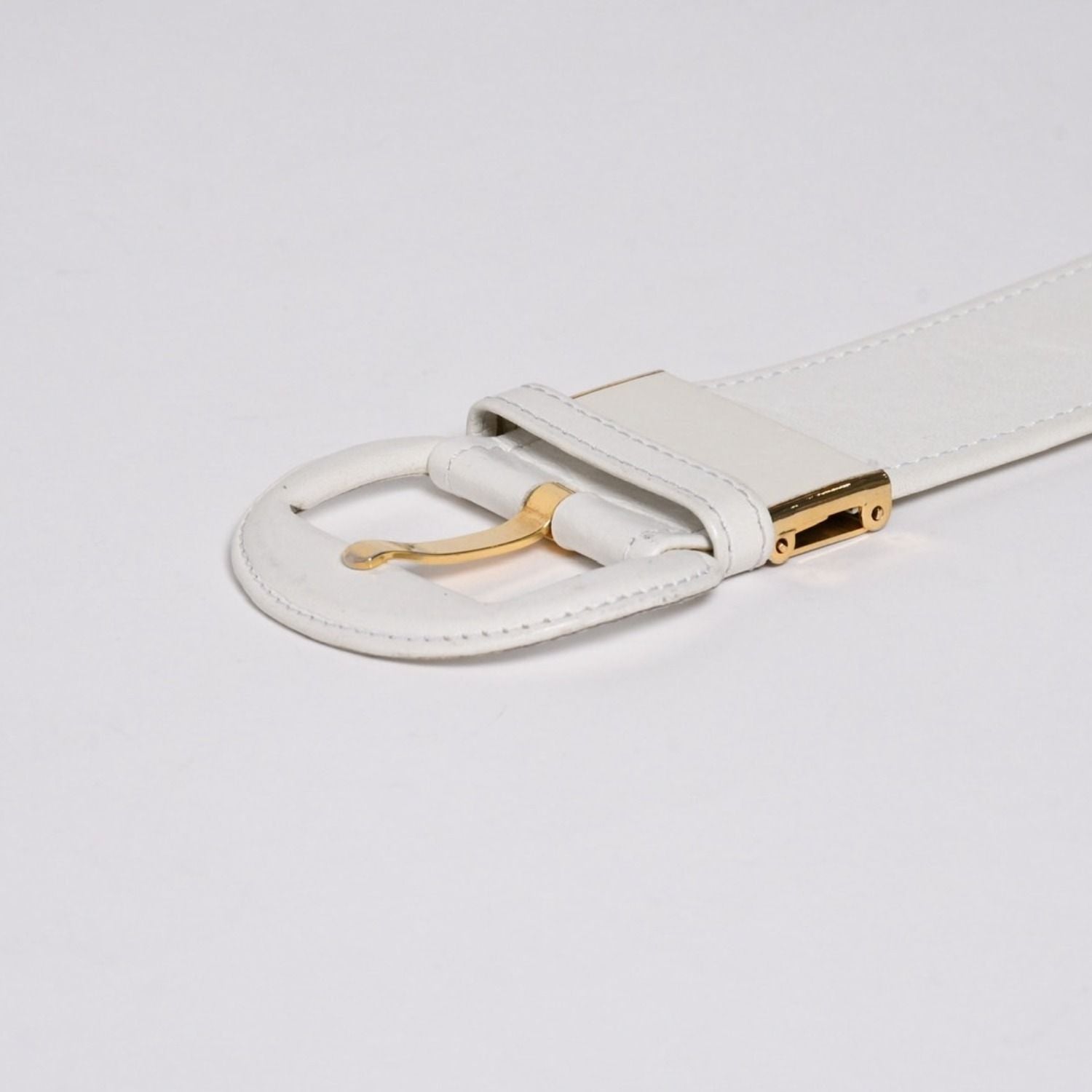 Dior CD Belt Buckle White Gold — view 4