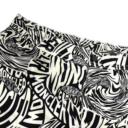 Moncler Shorts Nylon Logo All Over Pattern L White Black — view 4