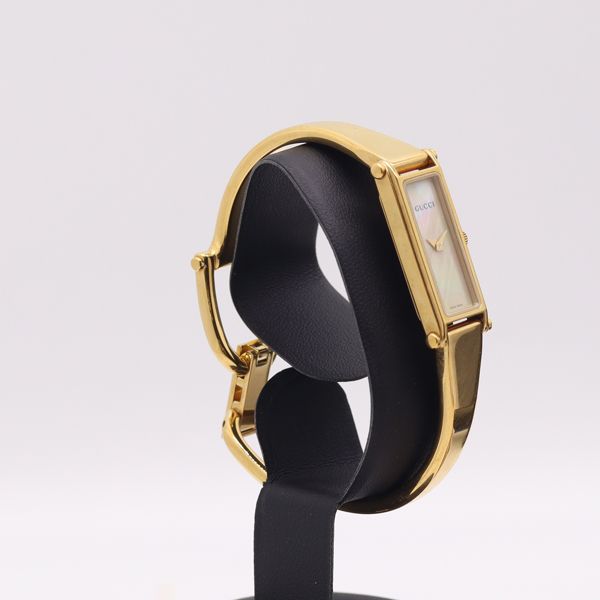 Gucci Quartz Bangle Watch White Shell Dial — view 2