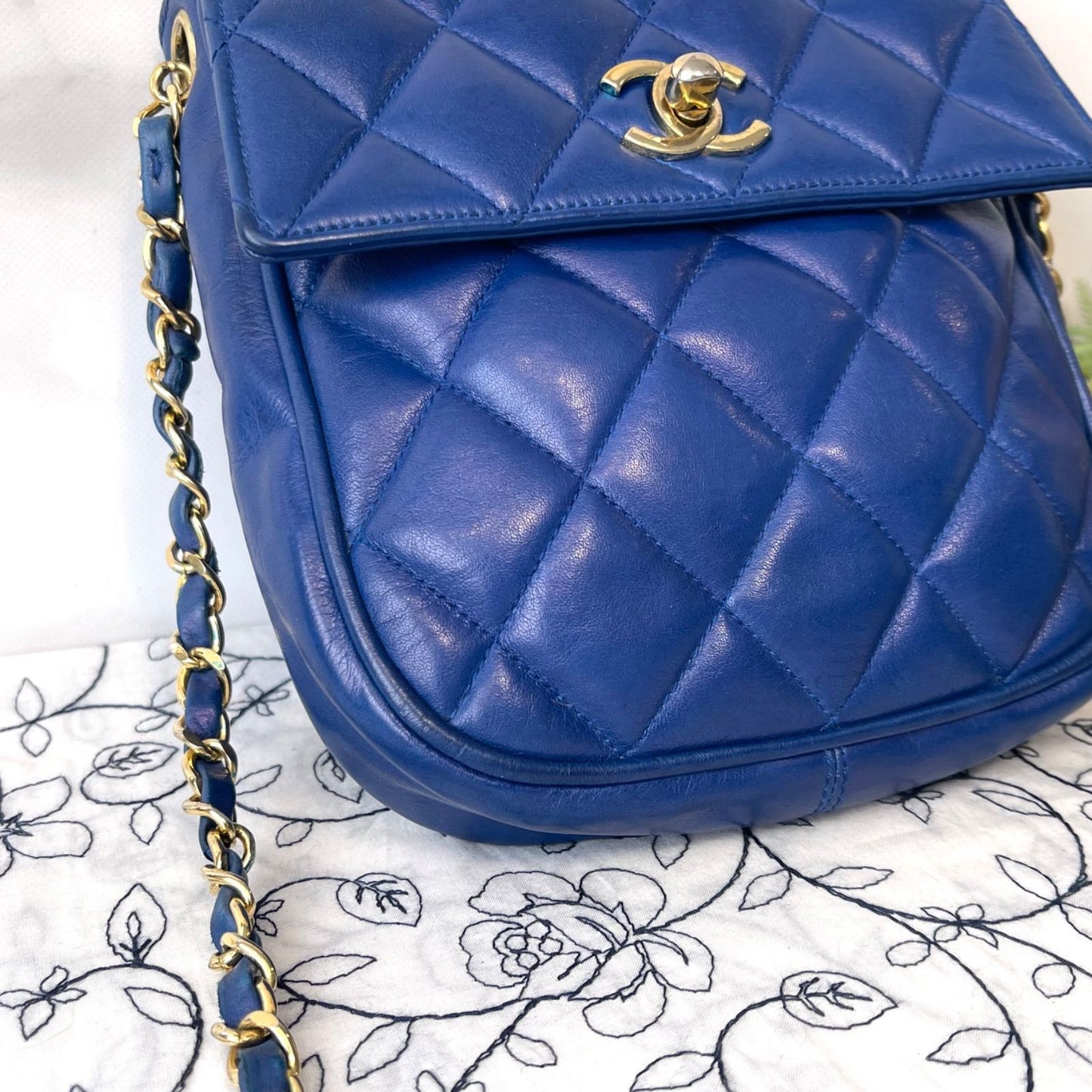 Chanel Vintage Quilted Shoulder Bag Back Blue — view 3