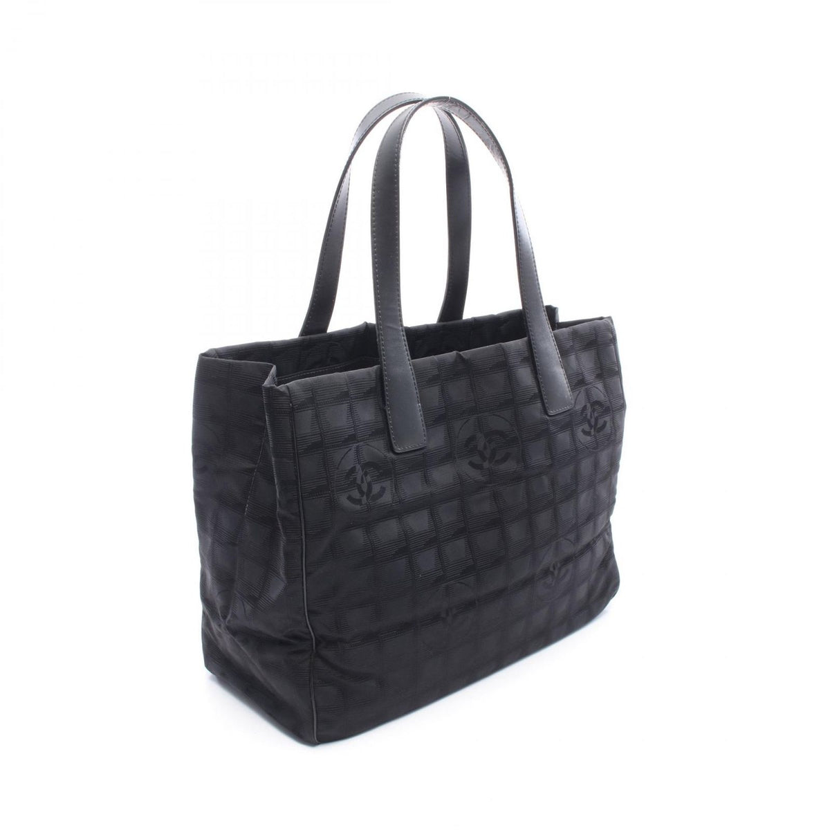 Chanel Tote Bag New Travel Line MM Black Nylon Leather MM — view 2