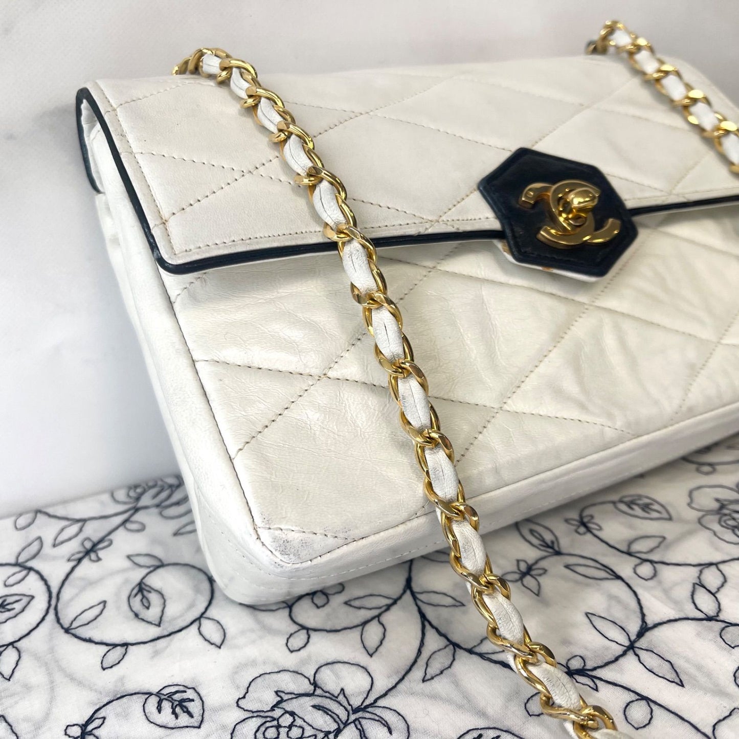Chanel Vintage Turnlock Chain Shoulder Bag — view 3