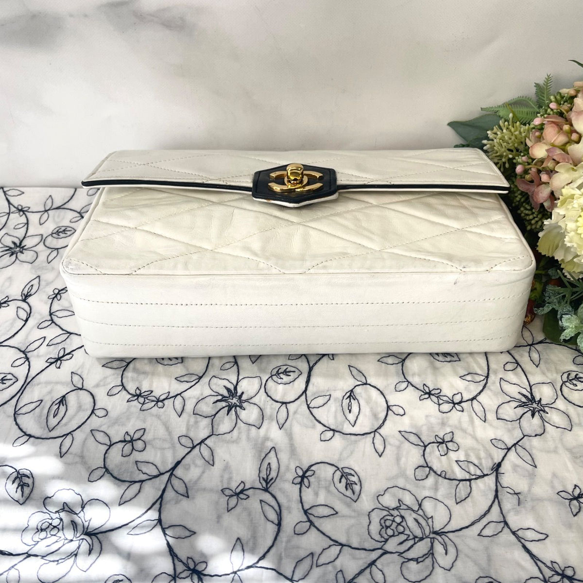 Chanel Vintage Turnlock Chain Shoulder Bag — view 7