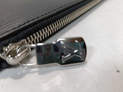 Louis Vuitton Clutch Pochette Jules PM Black Epi Silver — view 7