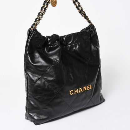 Chanel 22 Medium Chain Bag CC Logo Shiny Calfskin — view 4