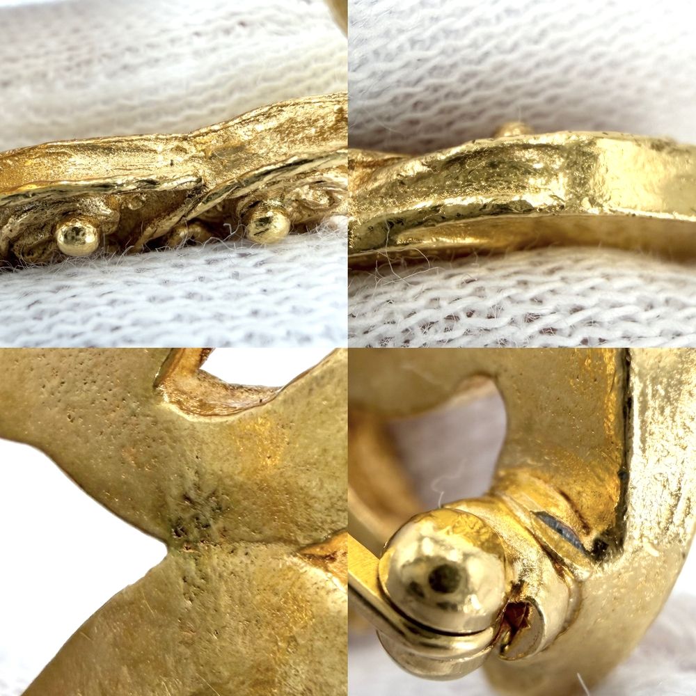 Chanel 94A Brooch CC Logo Triple Coco Accessory Vintage Gold Plated — view 5
