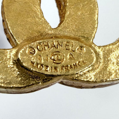 Chanel 94A Brooch CC Logo Triple Coco Accessory Vintage Gold Plated — view 4