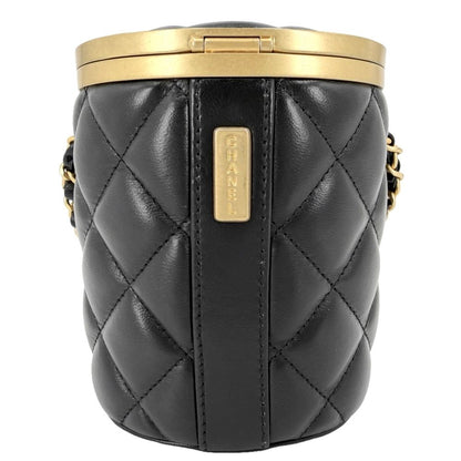 Chanel Shoulder Bag Quilted Chain Crossbody CC Logo Lambskin Black Gold Vintage — view 2