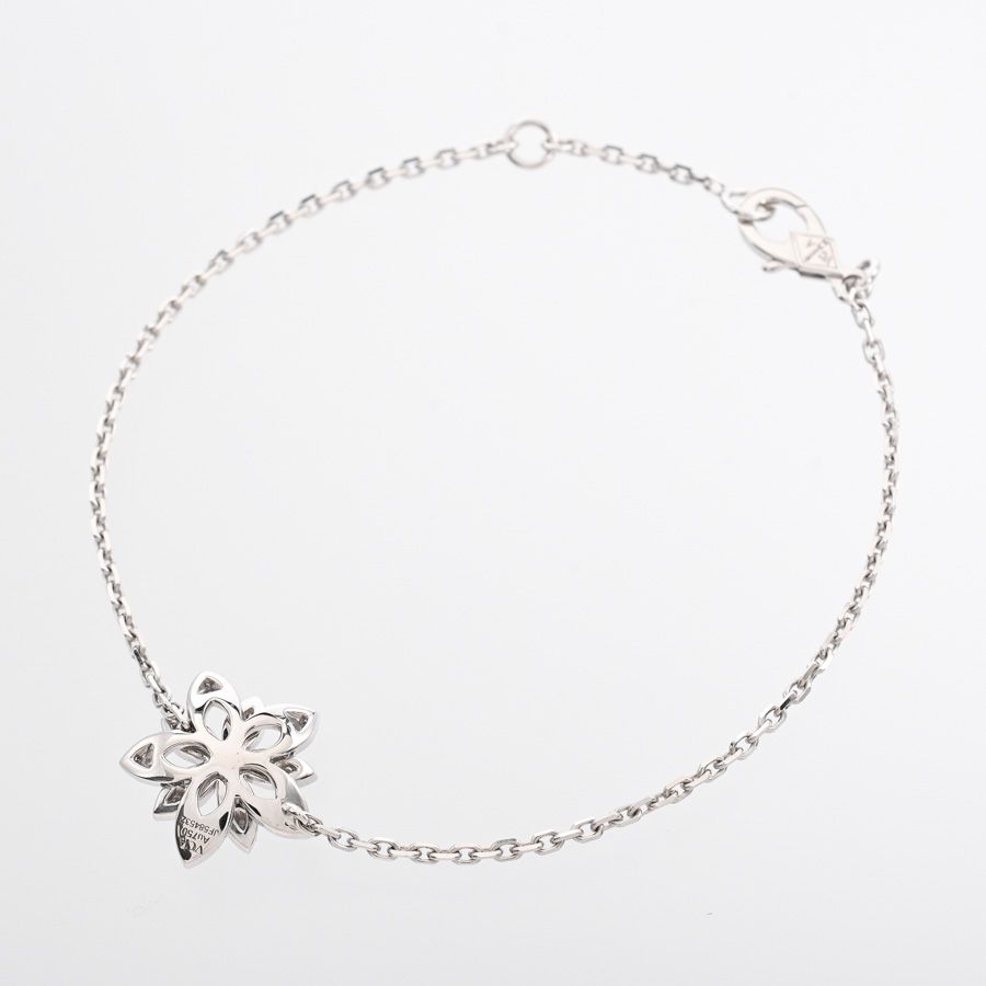 Van Cleef & Arpels Lotus Bracelet — view 3