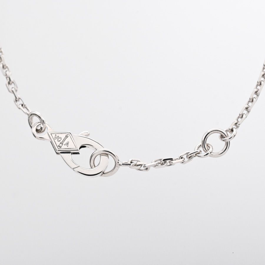 Van Cleef & Arpels Lotus Bracelet — view 4