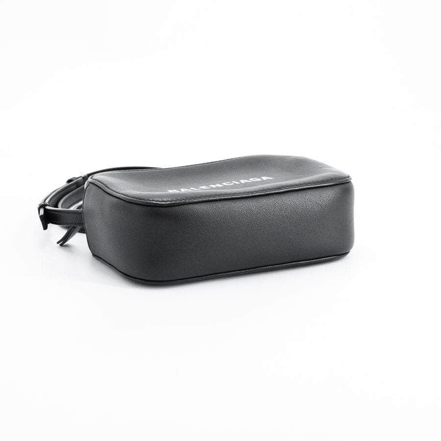 Balenciaga Shoulder Bag Everyday XS — view 5
