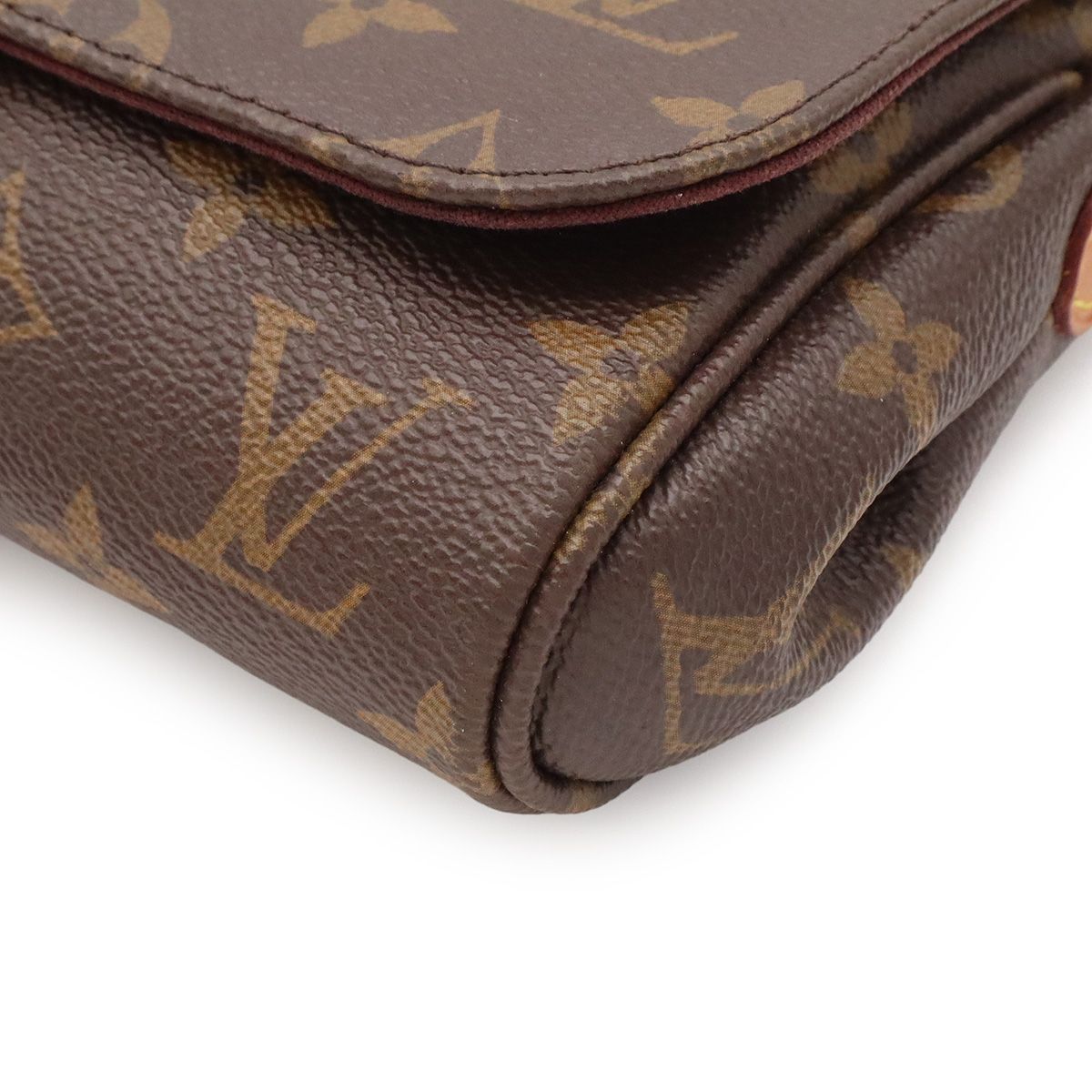 Louis Vuitton Monogram Favorite PM Shoulder Bag Crossbody 2-Way Clutch Pouch — view 3