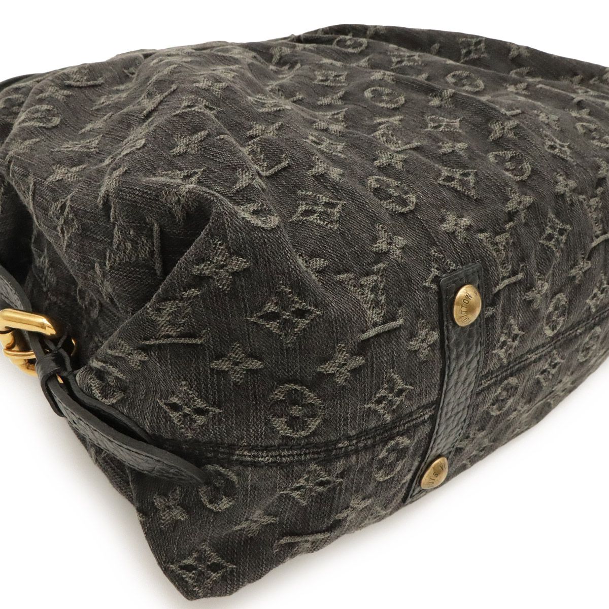 Louis Vuitton Monogram Denim Neo Kavi GM Neo Mild Odor Tote 2-Way Shoulder Bag — view 3