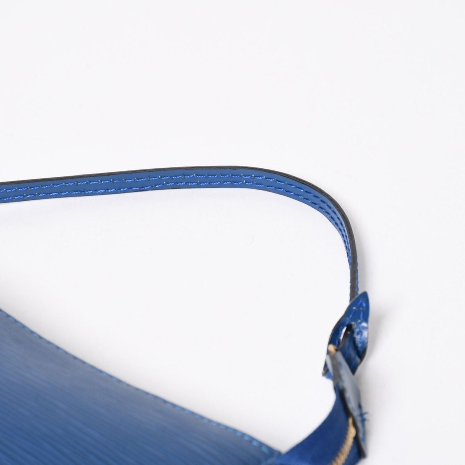 Louis Vuitton Pochette Accessoires Bag Epi Leather Blue — view 6