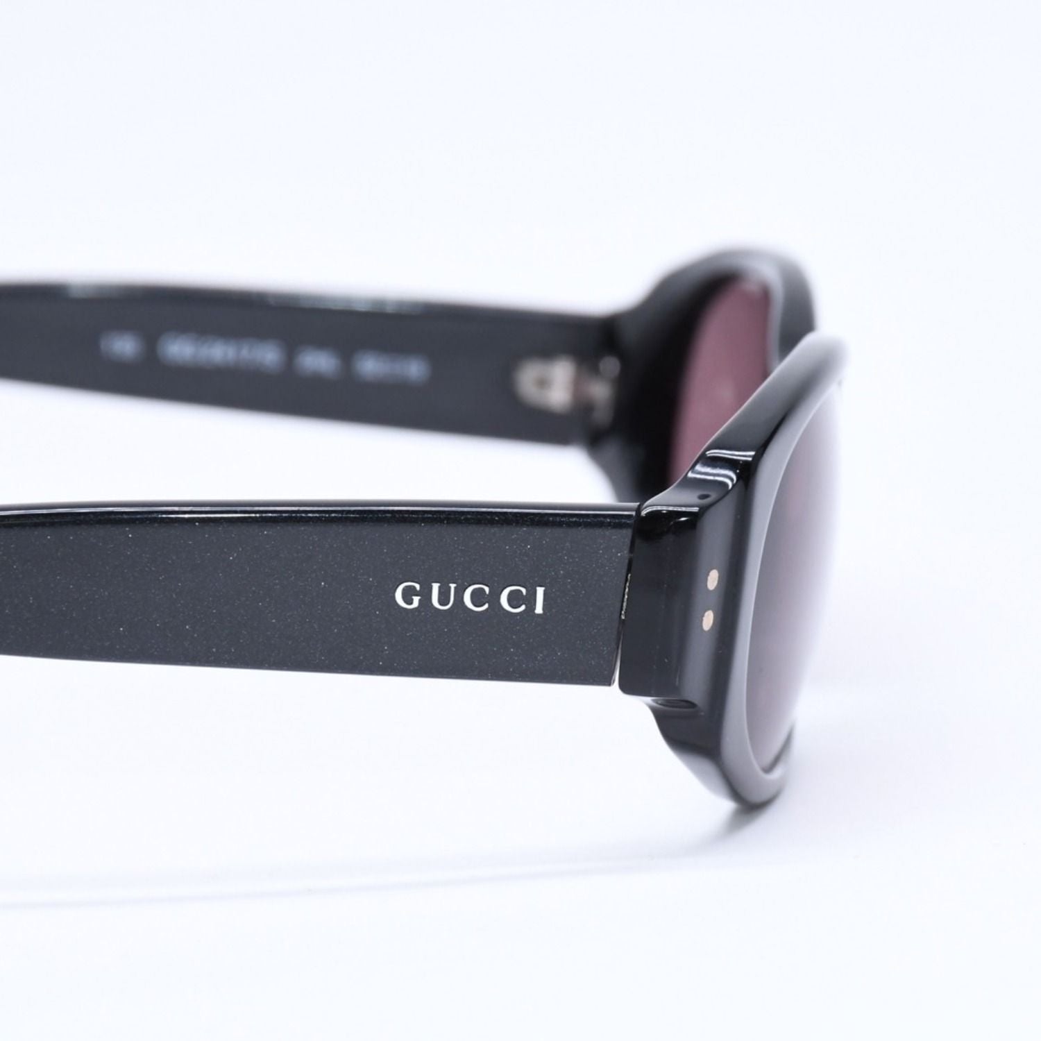 Gucci Oval Shape Sunglasses Eyewear S 52 19 Black Tom Ford Era Silver — view 7