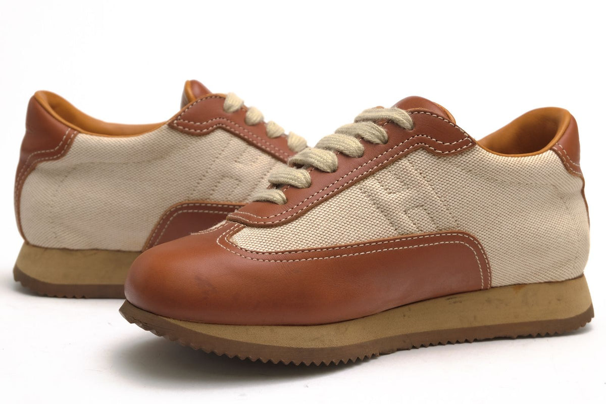 Hermes Sneakers Low-Cut Cotton Canvas Beige Quick Logo — view 3