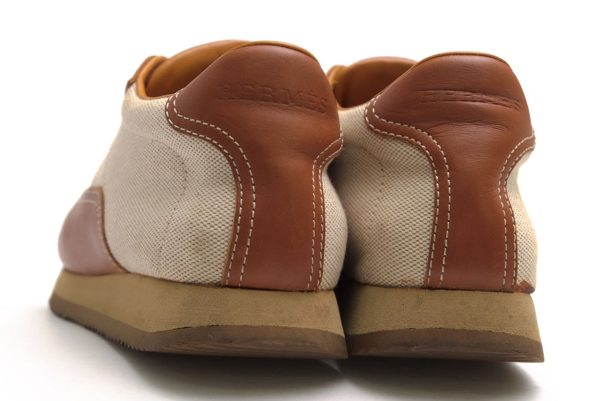 Hermes Sneakers Low-Cut Cotton Canvas Beige Quick Logo — view 4