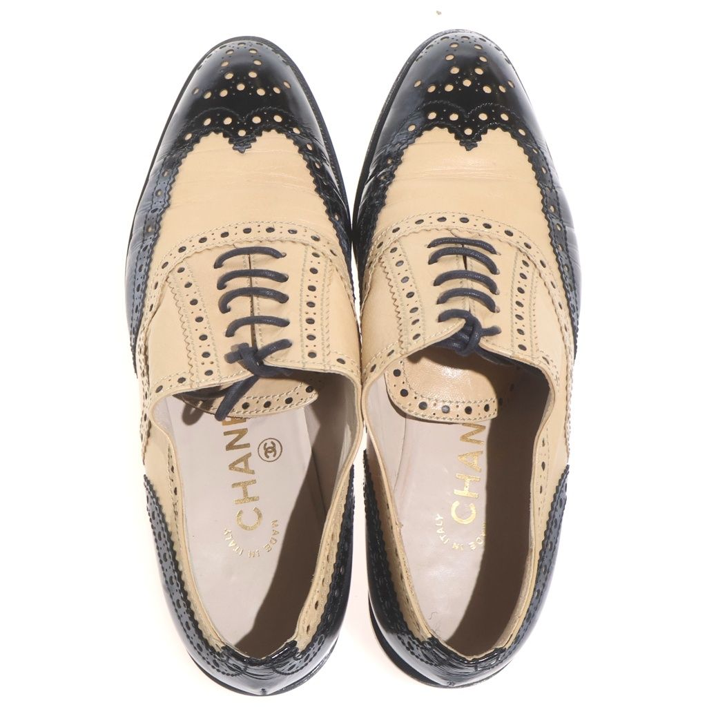 Chanel CC Spectator Oxfords Wingtip Oxfords Lace Up Leather Shoes Beige Black — view 4