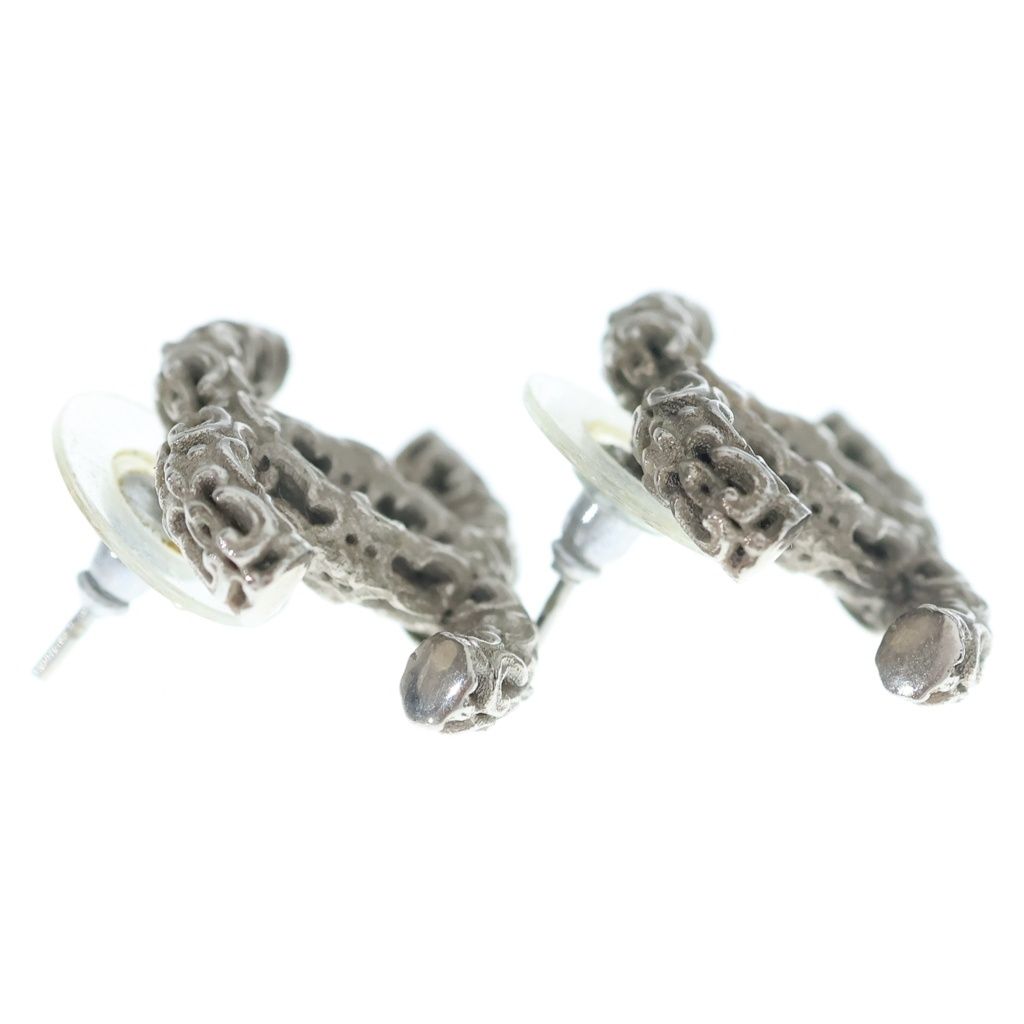 Chanel CC Logo Stud Earrings Silver — view 4