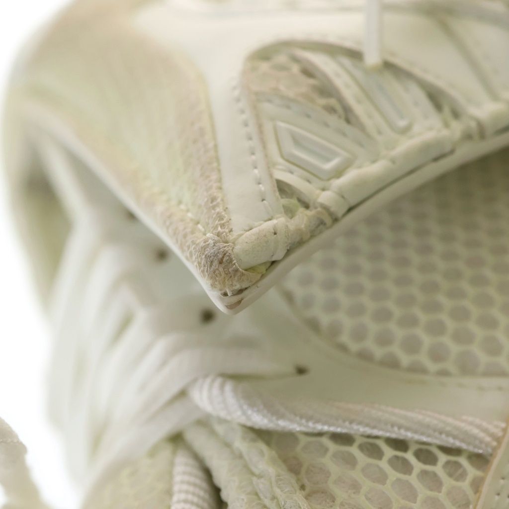Balenciaga Sneakerhead Sneakers Head Top Handle Bag White — view 6
