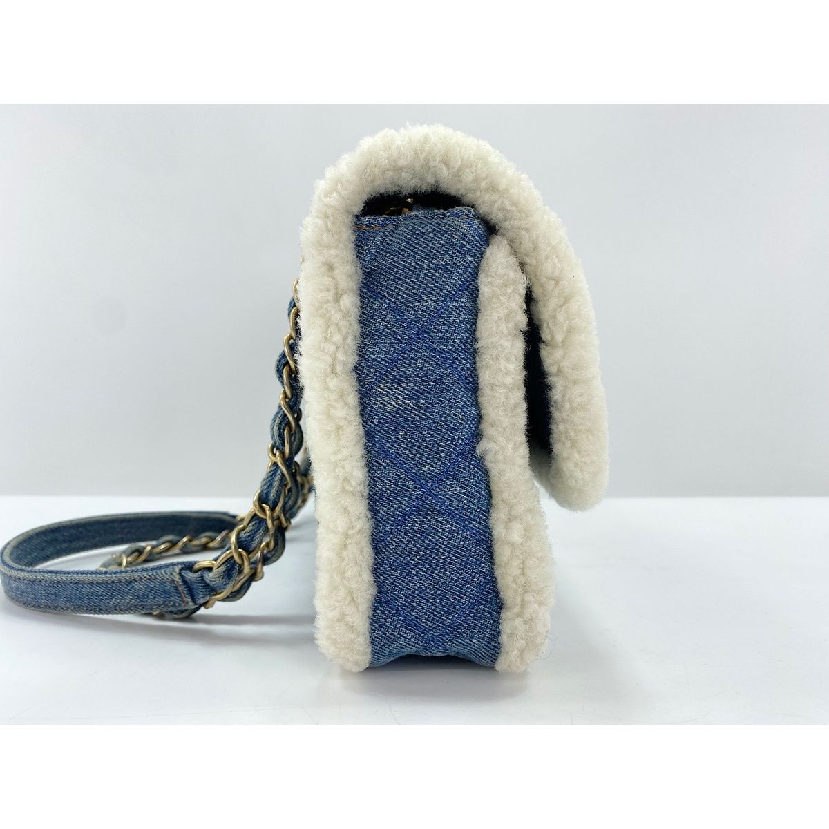 Chanel Shoulder Bag Egypt Line — view 6