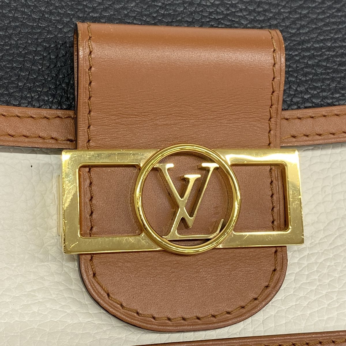 Louis Vuitton Shoulder Bag Dauphine Mini M Noir — view 7