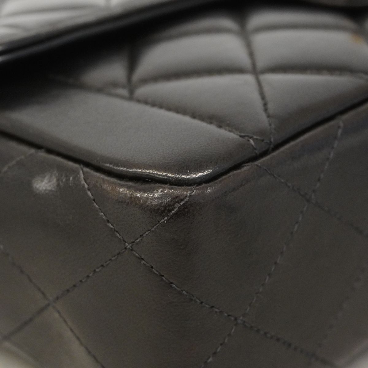 Chanel Shoulder Bag Quilted Lambskin Black Gold — view 6