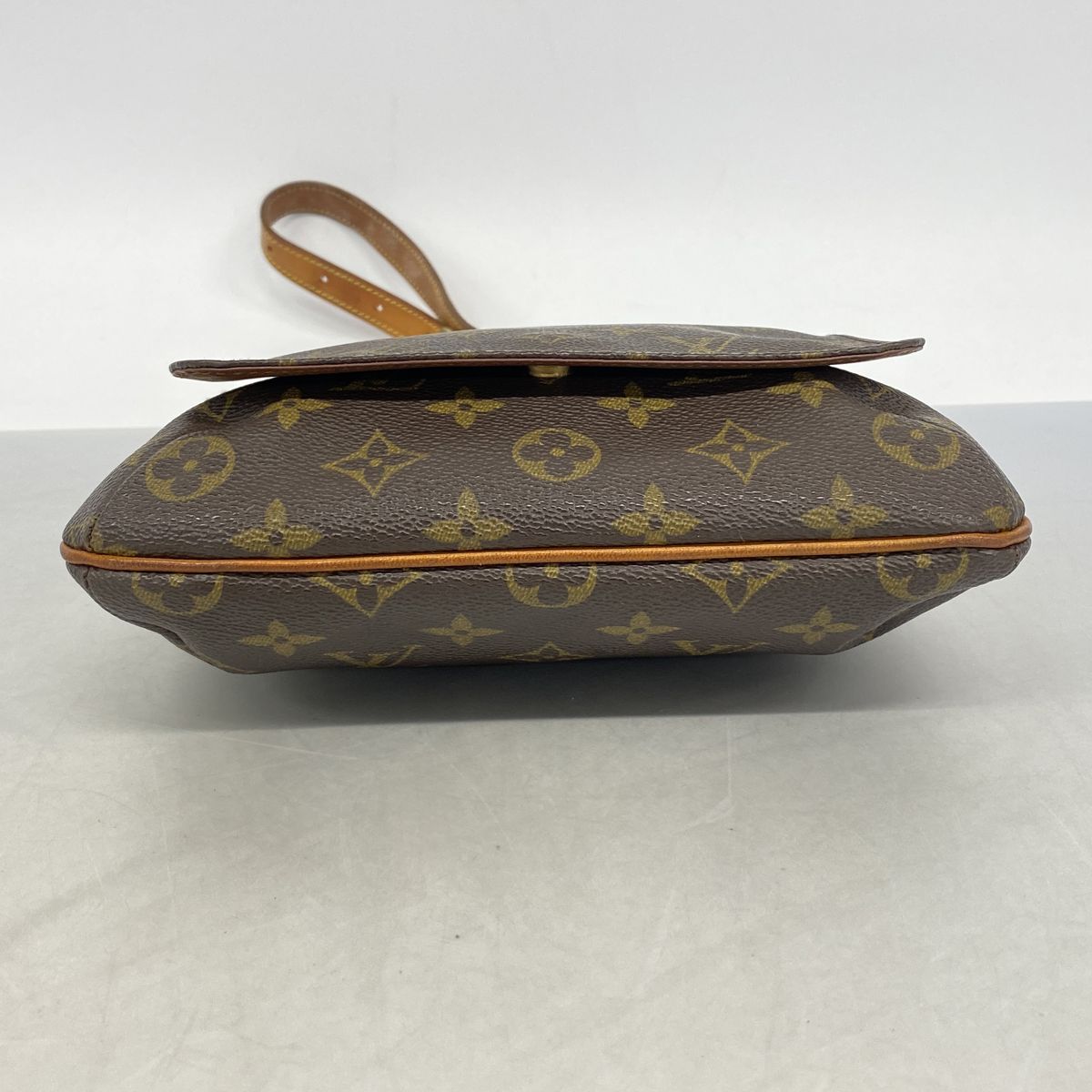 Louis Vuitton Shoulder Bag Monogram Musette Salsa Short Strap Brown — view 3