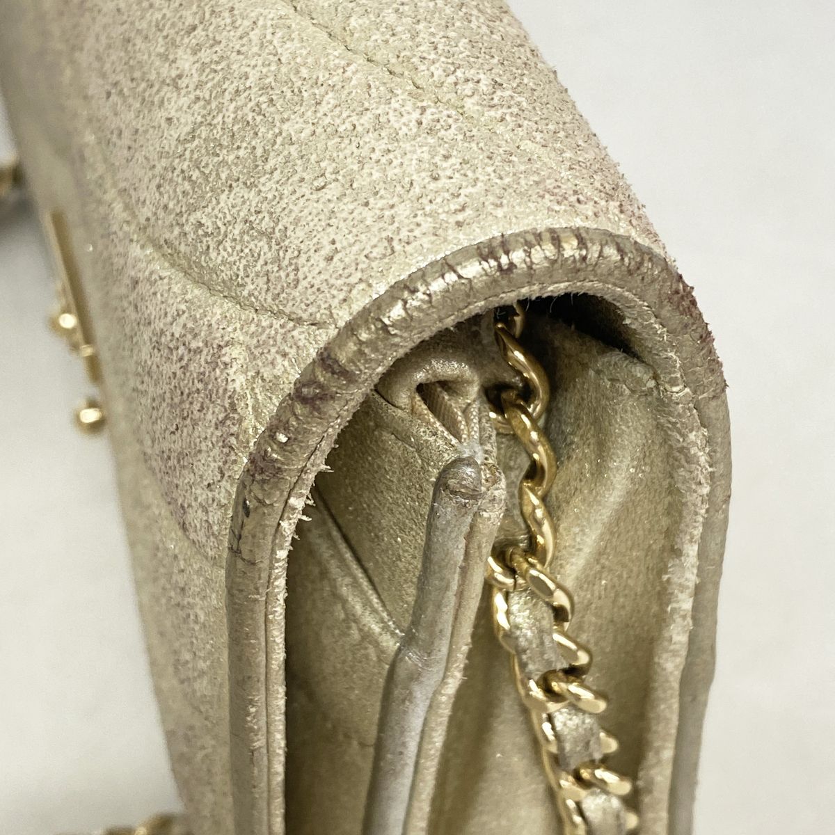 Chanel Wallet on Chain Leather Gold Champagne — view 6