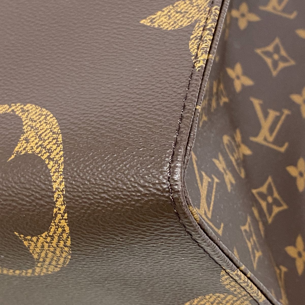 Louis Vuitton Tote Bag Monogram Giant Reverse On The Go GM Brown 2-Way — view 6
