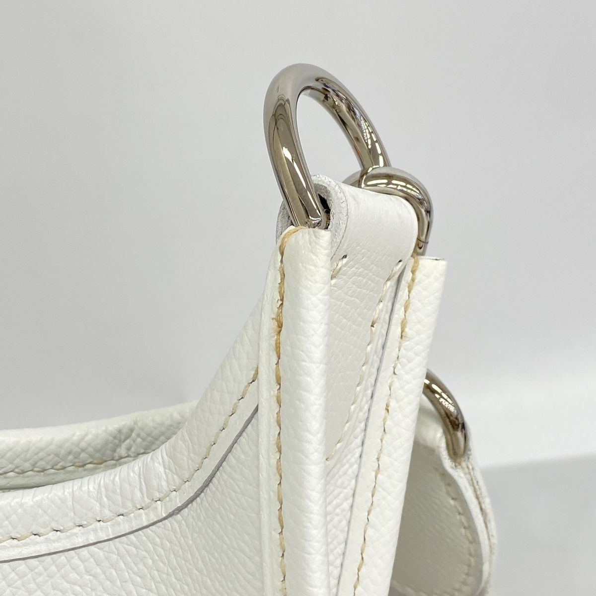 Hermes Shoulder Bag Evelyne 1 PM Veau Epsom White Silver — view 6