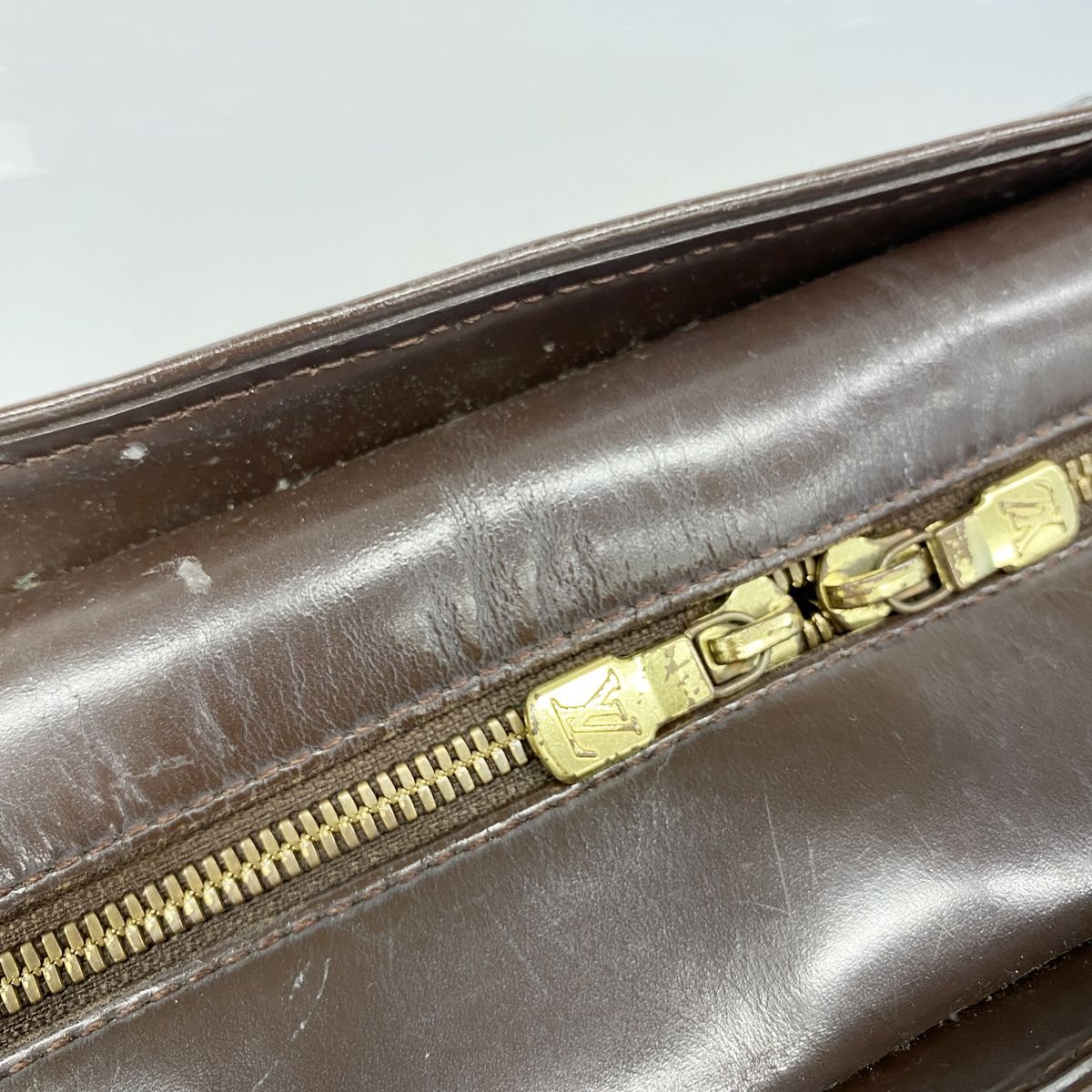 Louis Vuitton Handle Damier Saglia Horizontal Ebene Handbag — view 7