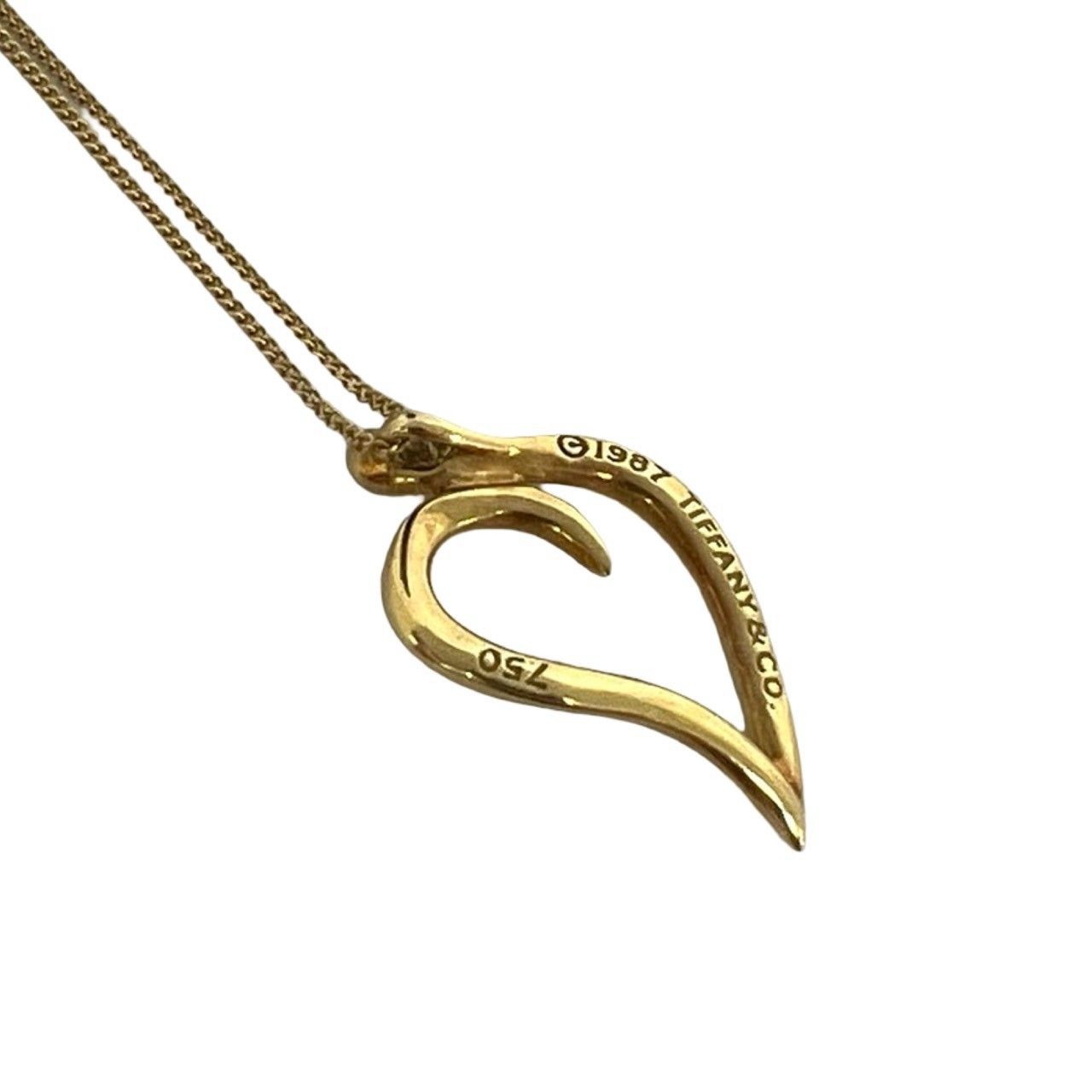Tiffany & Co Vintage Leaf Heart Necklace Gold 18K Pendant — view 4