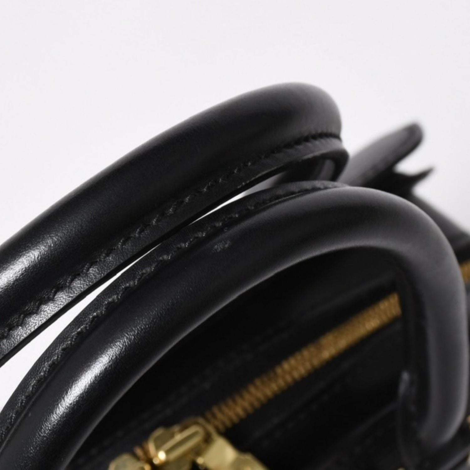 Louis Vuitton Epi Pont Neuf Handbag Black Gold — view 6