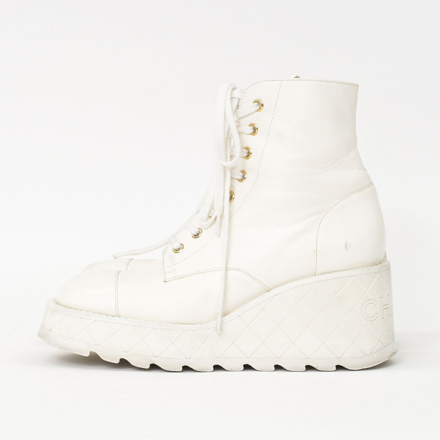 Chanel CC Logo Combat Boots Sneakers White — view 2