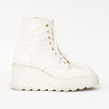 Chanel CC Logo Combat Boots Sneakers White — view 4