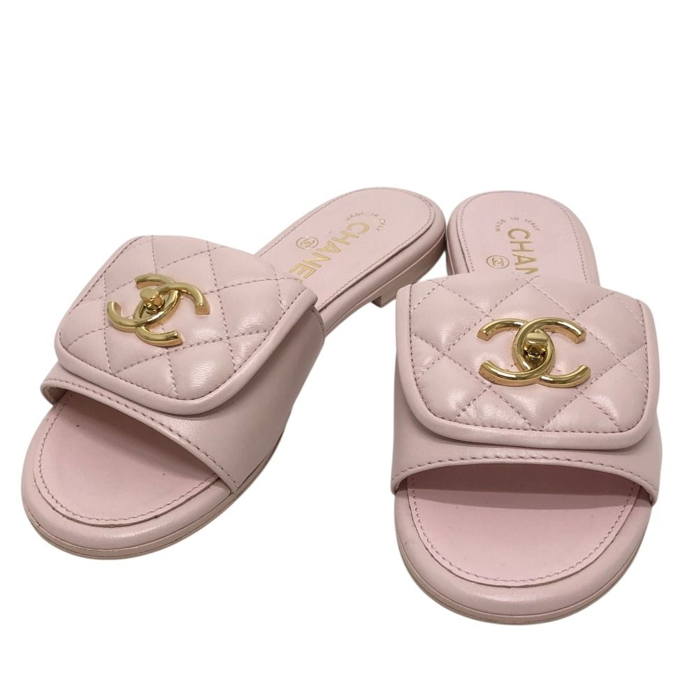 Chanel Sandals Turnlock Leather Pink