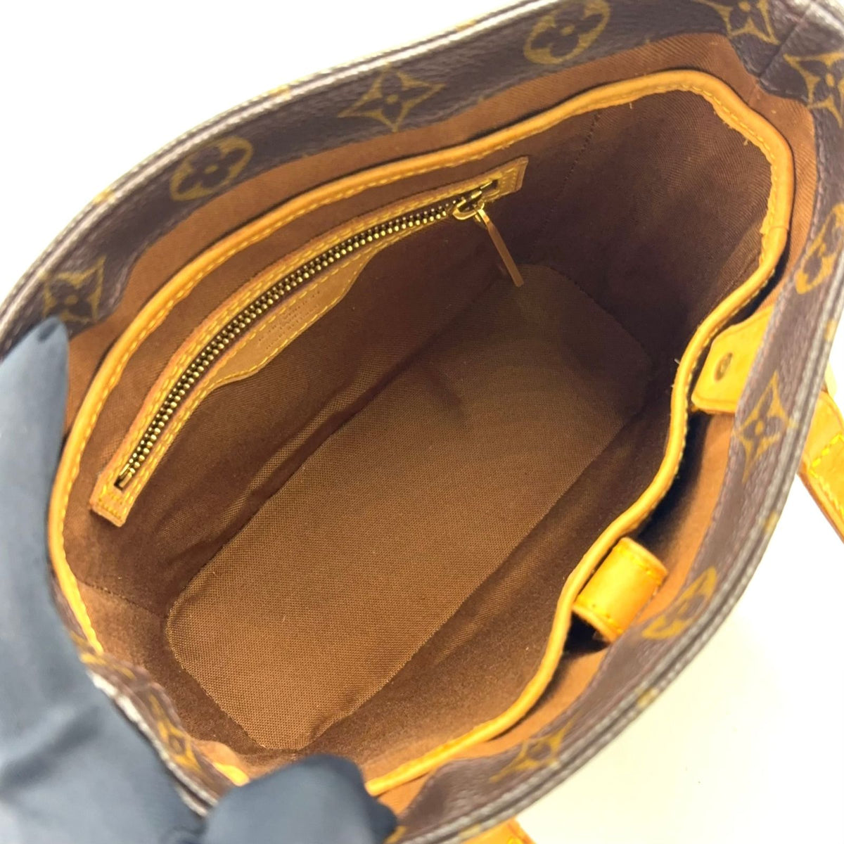 Louis Vuitton Vavin PM Monogram Leather Brown Handle Gold Handbag — view 3