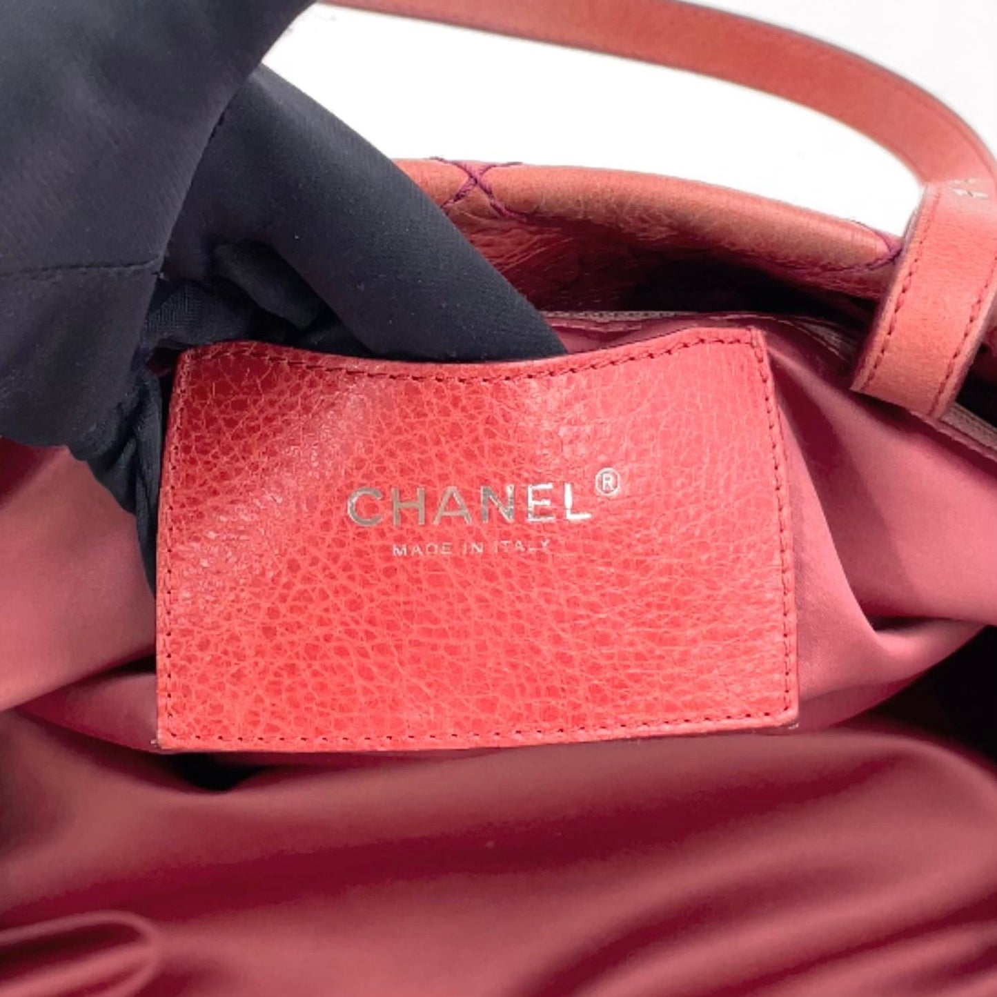 Chanel CC Logo on the Road Leather Pink Red Tote Bag Silver — view 5