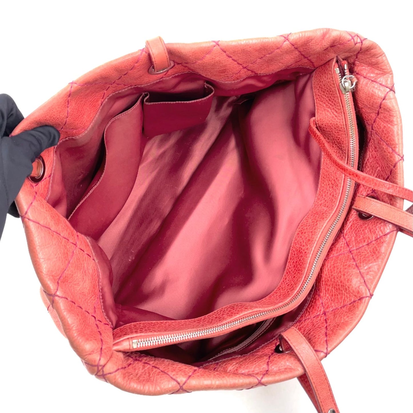 Chanel CC Logo on the Road Leather Pink Red Tote Bag Silver — view 4