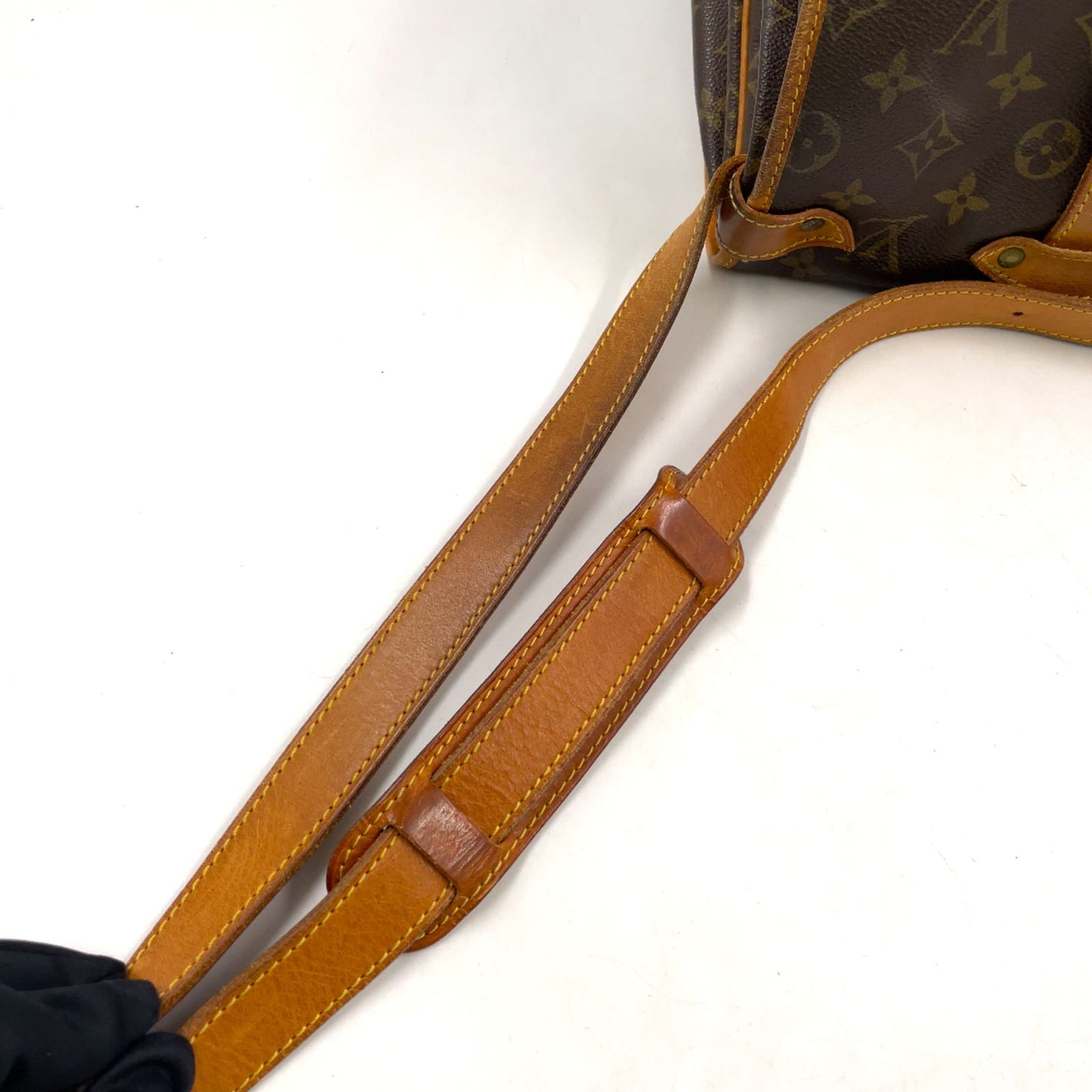 Louis Vuitton Saumur 43 Monogram Leather Crossbody — view 7